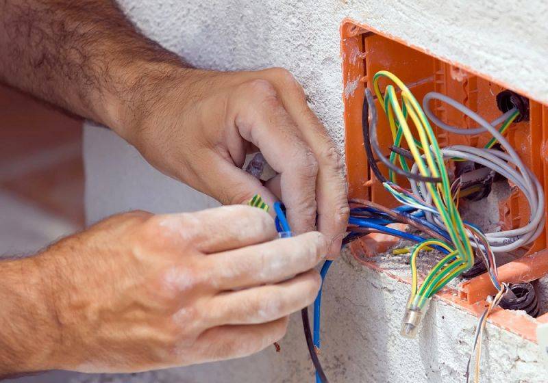 Electrician Working board in new jersey